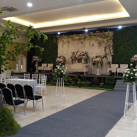 Mexolie Hotel Kebumen Ngoại thất bức ảnh
