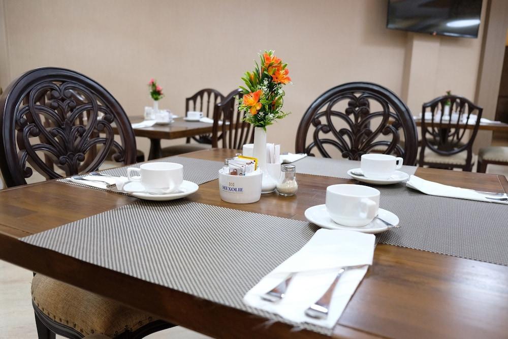 Mexolie Hotel Kebumen Ngoại thất bức ảnh