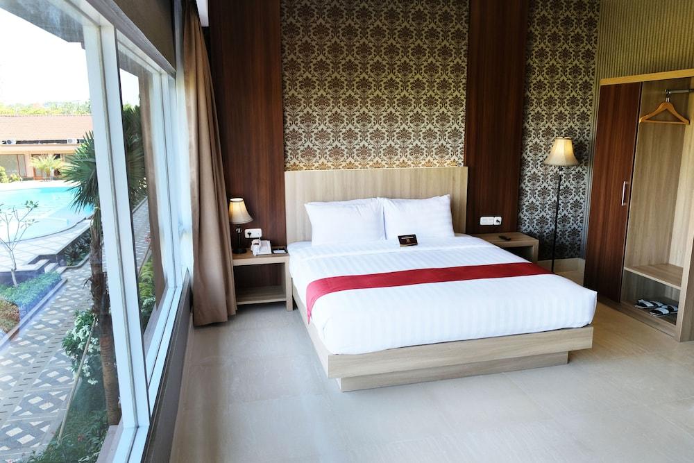 Mexolie Hotel Kebumen Ngoại thất bức ảnh