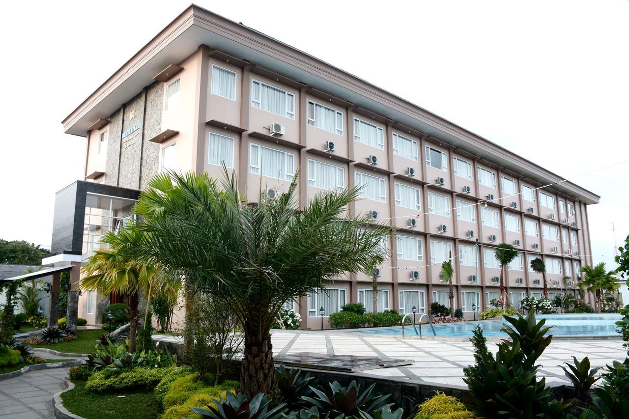 Mexolie Hotel Kebumen Ngoại thất bức ảnh