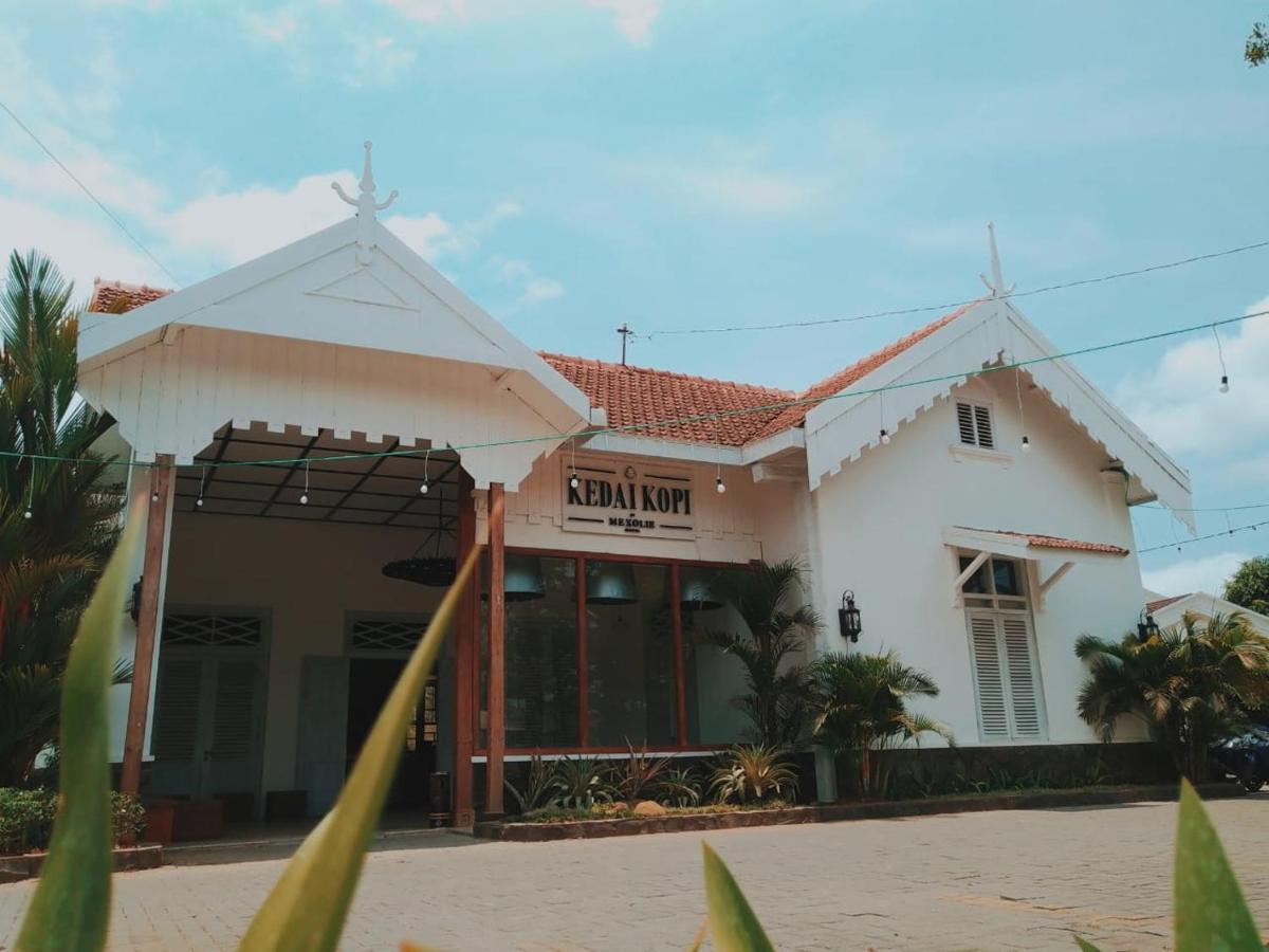 Mexolie Hotel Kebumen Ngoại thất bức ảnh
